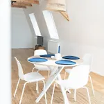 Mintgraz - 2 Bedroom Penthouse *